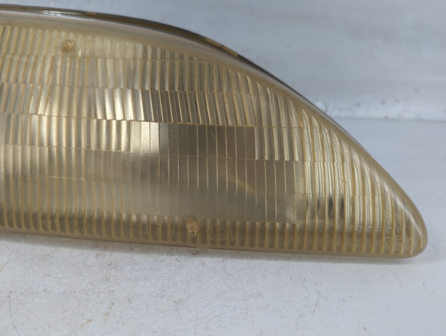 1994-1998 Ford Mustang Passenger Right Oem Head Light Headlight Lamp - Oemusedautoparts1.com