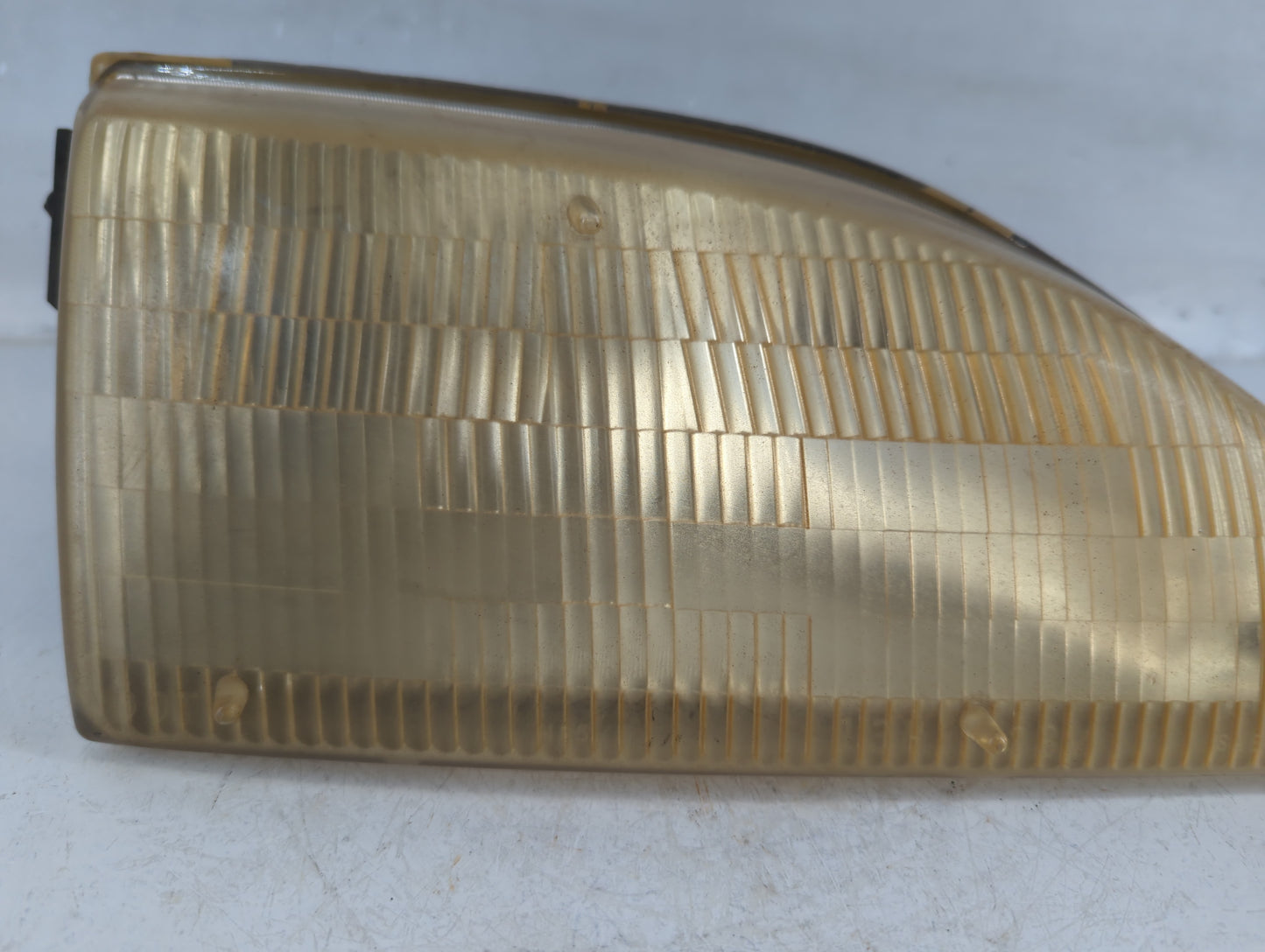 1994-1998 Ford Mustang Passenger Right Oem Head Light Headlight Lamp - Oemusedautoparts1.com