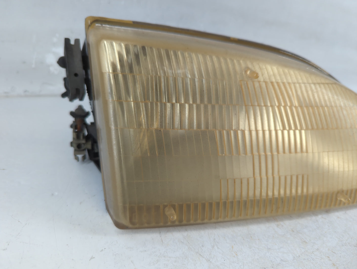 1994-1998 Ford Mustang Passenger Right Oem Head Light Headlight Lamp - Oemusedautoparts1.com