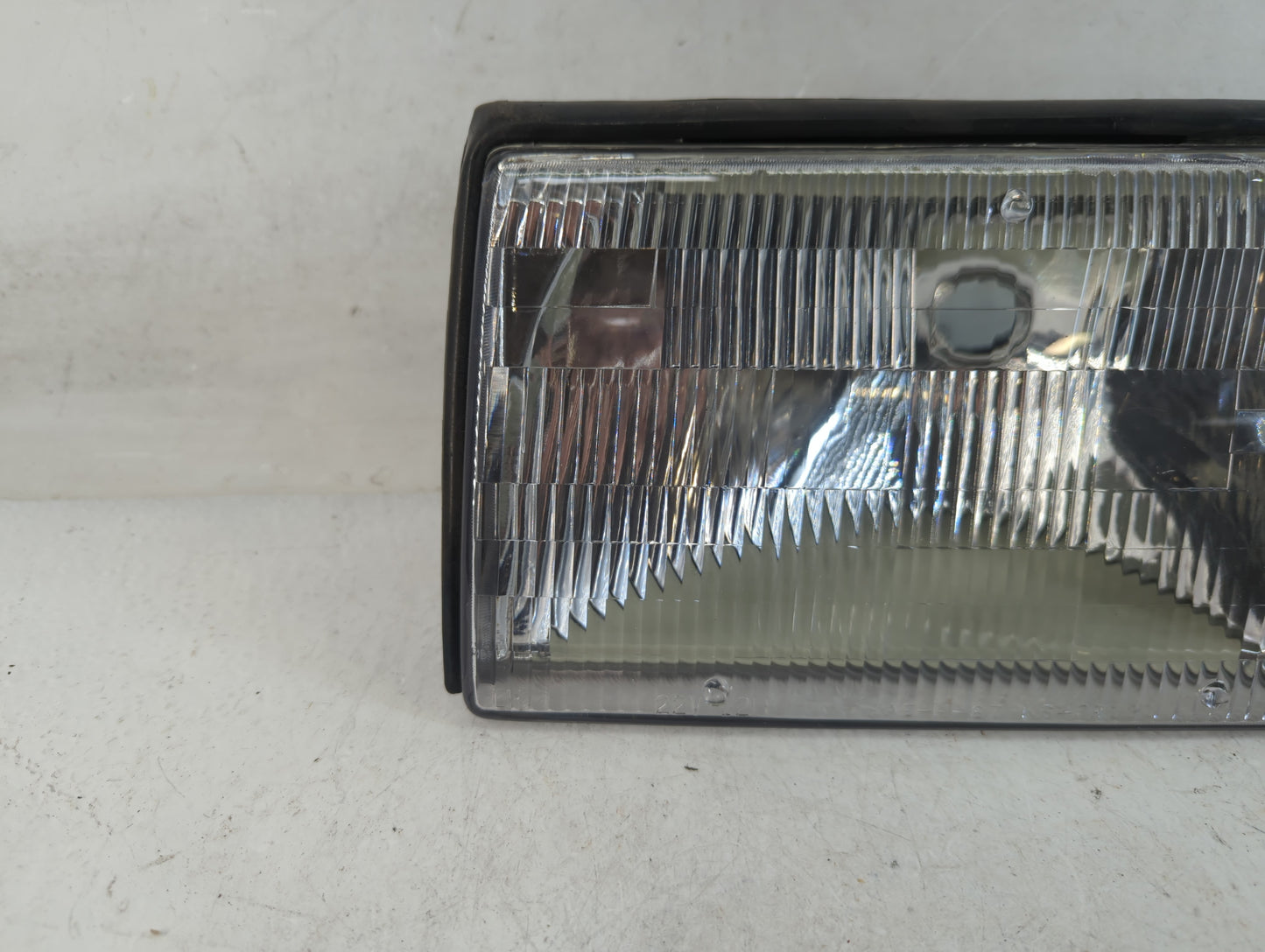 1998 Ford Mustang Driver Left Oem Head Light Headlight Lamp - Oemusedautoparts1.com
