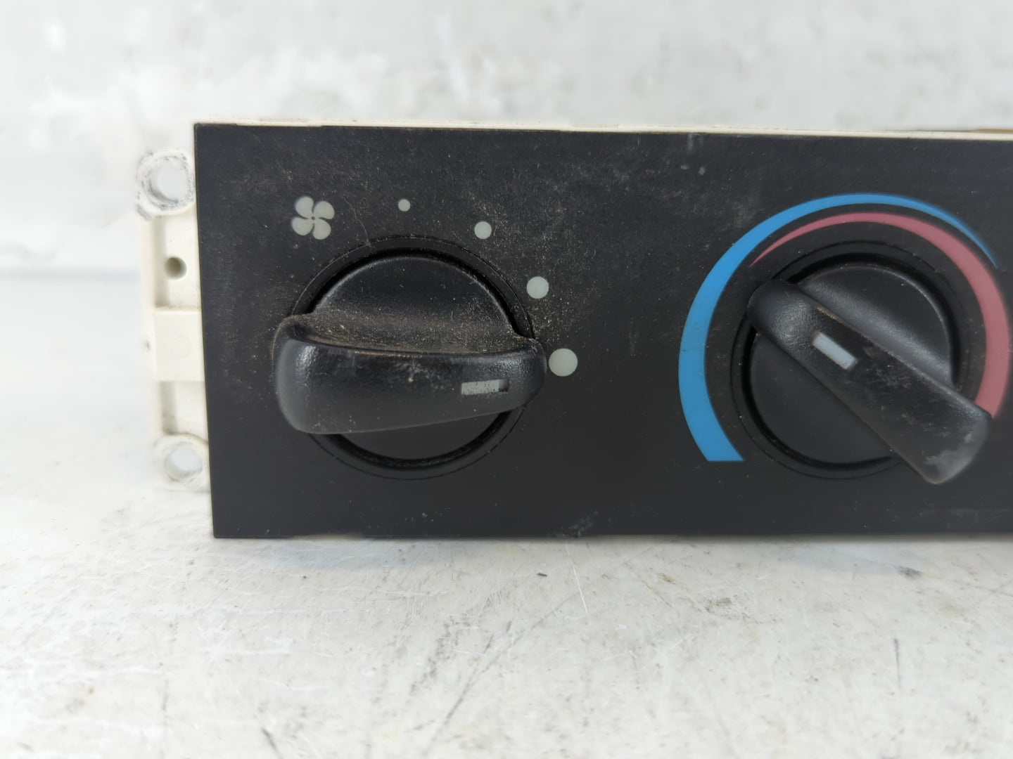1998-2000 Ford Ranger Climate Control Module Temperature AC/Heater Replacement Fits Fits 1998 1999 2000 OEM Used Auto Parts 