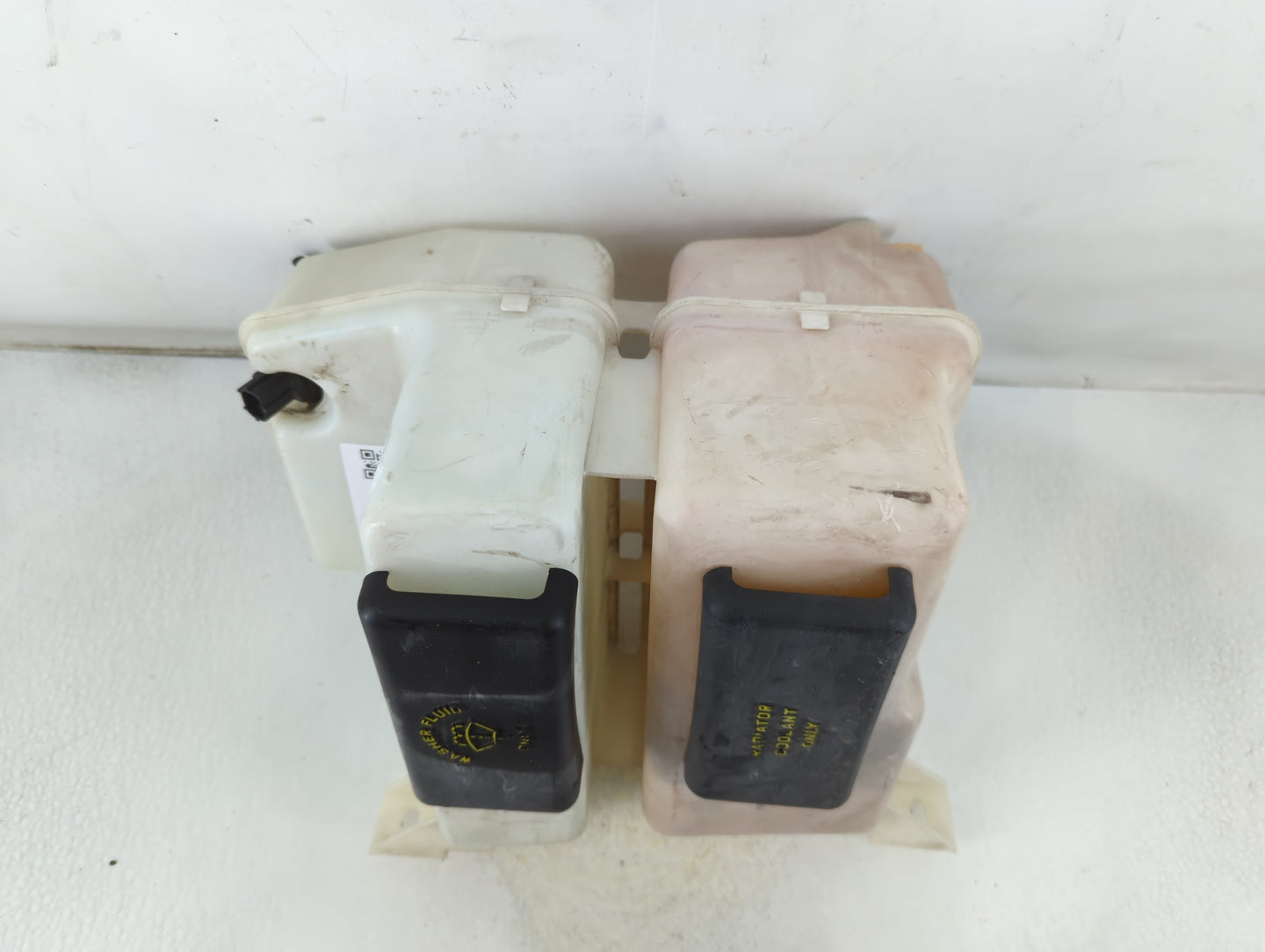 1998 Ford Ranger Radiator Coolant Overflow Expansion Tank Bottle - Oemusedautoparts1.com