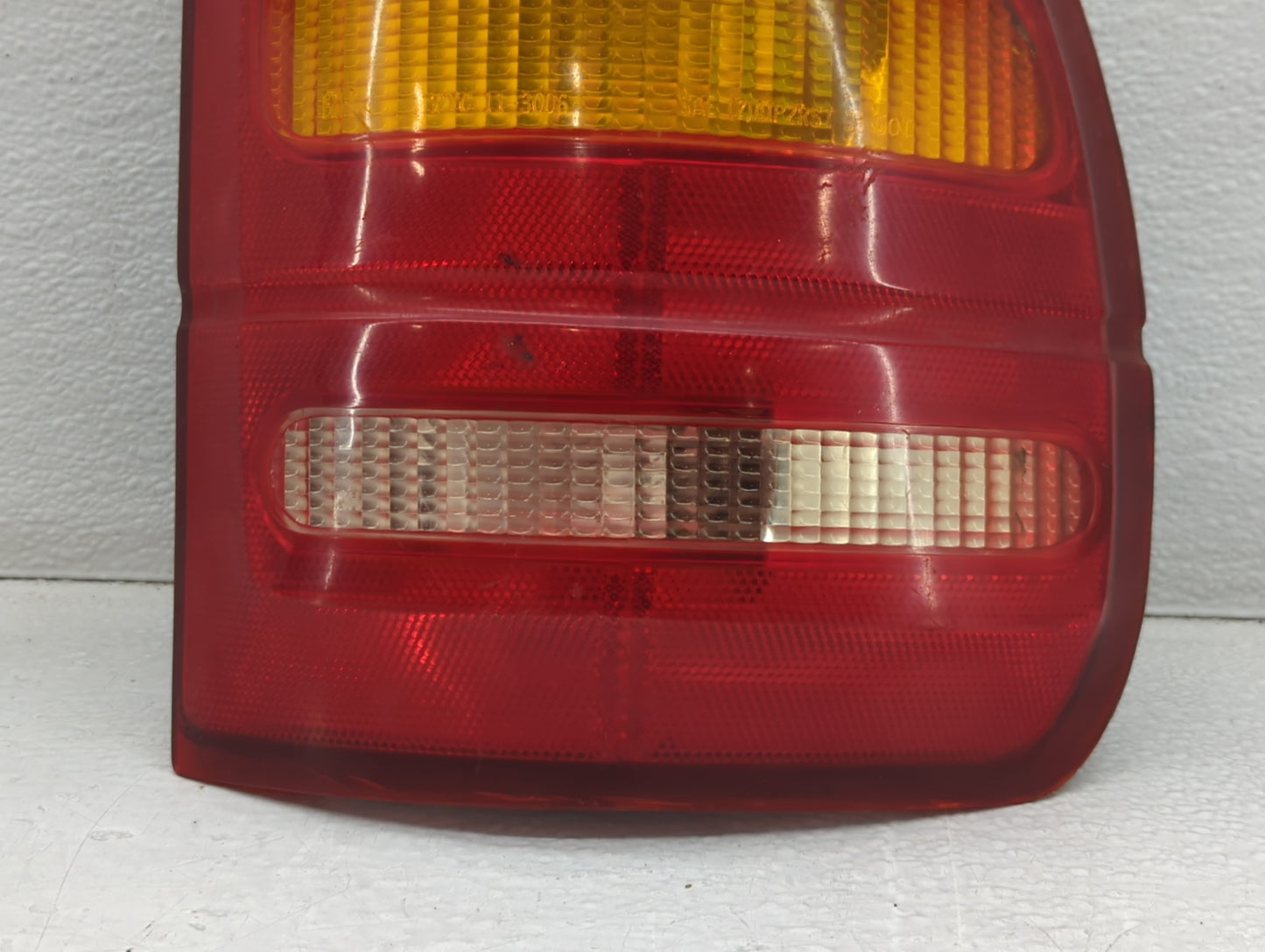 1995-1998 Ford Windstar Tail Light Assembly Passenger Right OEM P/N:11-3006B Fits Fits 1995 1996 1997 1998 OEM Used Auto Par