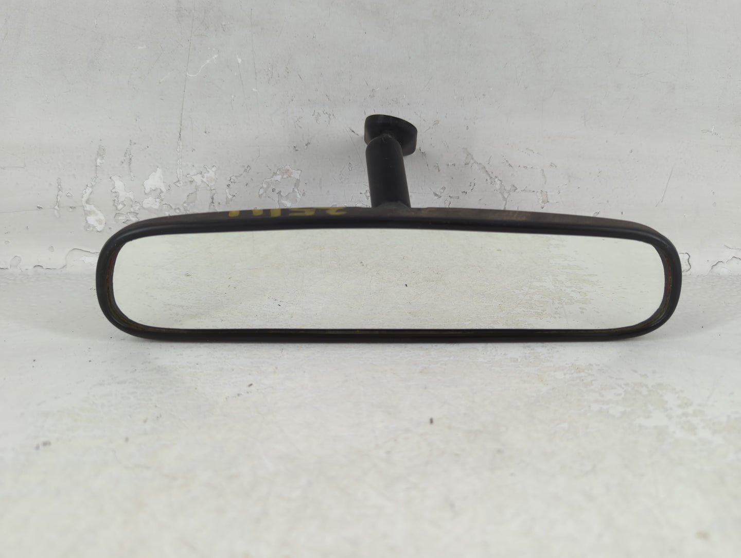 1998 Gmc 2500 Interior Rear View Mirror Replacement OEM P/N:I E8 011084 IE8011084 Fits OEM Used Auto Parts - Oemusedautopart