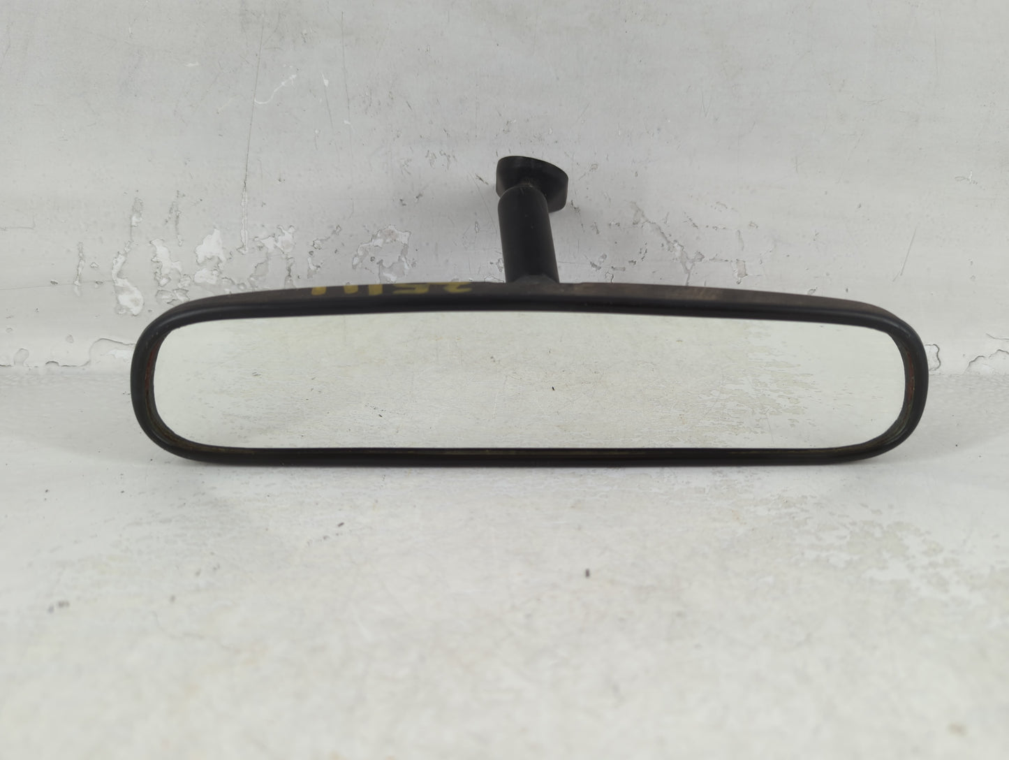 1998 Gmc 2500 Interior Rear View Mirror Replacement OEM P/N:I E8 011084 IE8011084 Fits OEM Used Auto Parts - Oemusedautopart