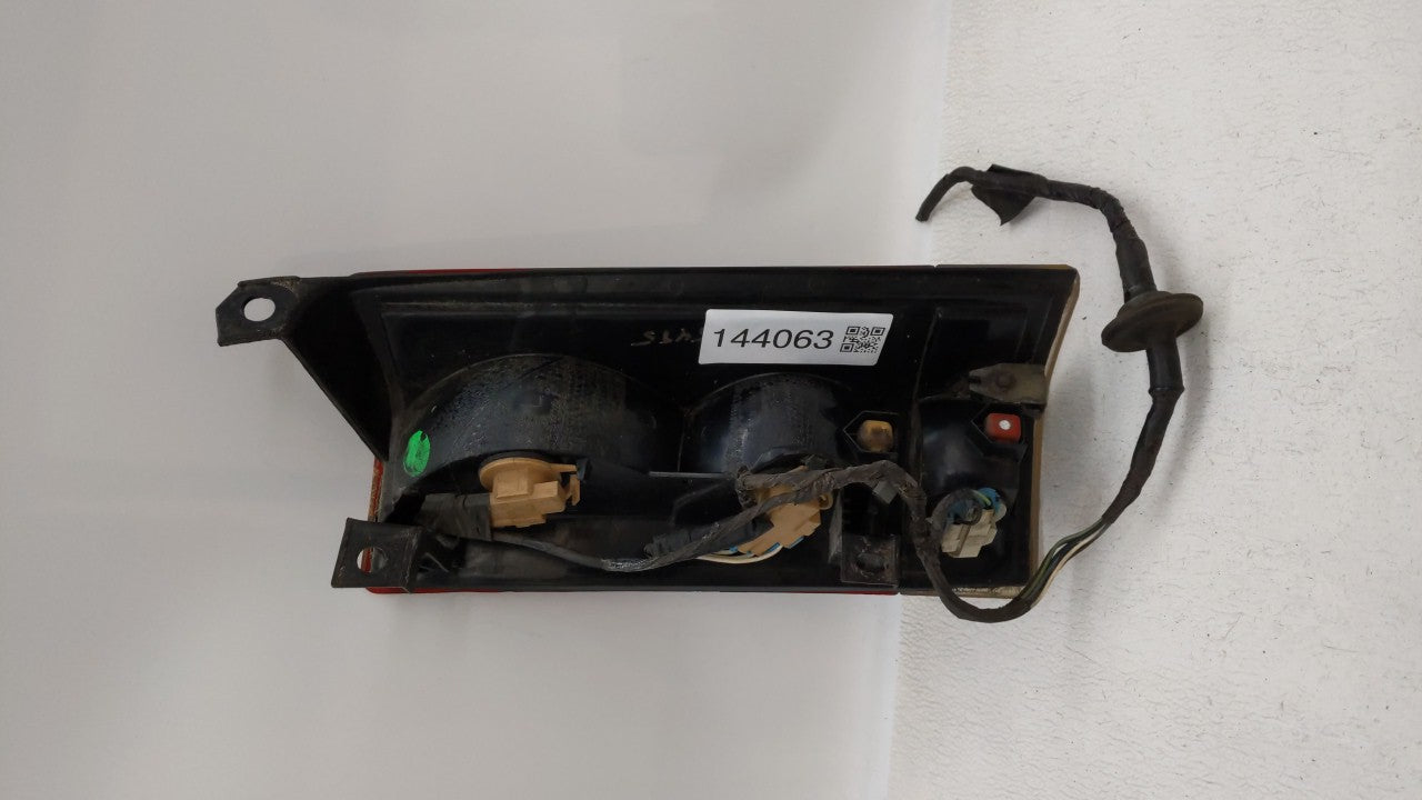 1996-1999 Gmc Savana 2500 Tail Light Assembly Driver Left OEM Fits Fits 1996 1997 1998 1999 OEM Used Auto Parts - Oemusedaut