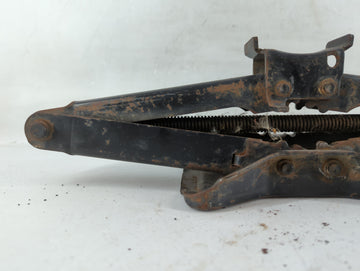 1998 Gmc Sierra 1500 Spare Scissor Car Jack