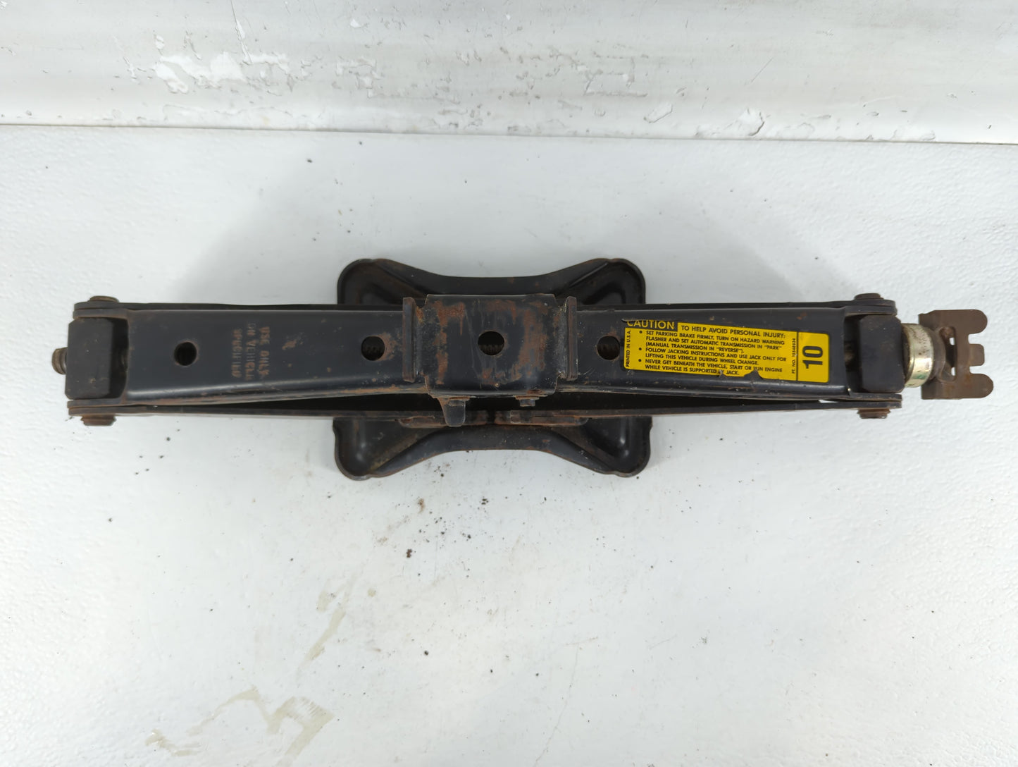 1998 Gmc Sierra 1500 Spare Scissor Car Jack - Oemusedautoparts1.com