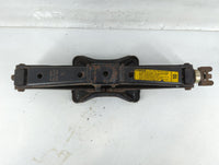 1998 Gmc Sierra 1500 Spare Scissor Car Jack - Oemusedautoparts1.com