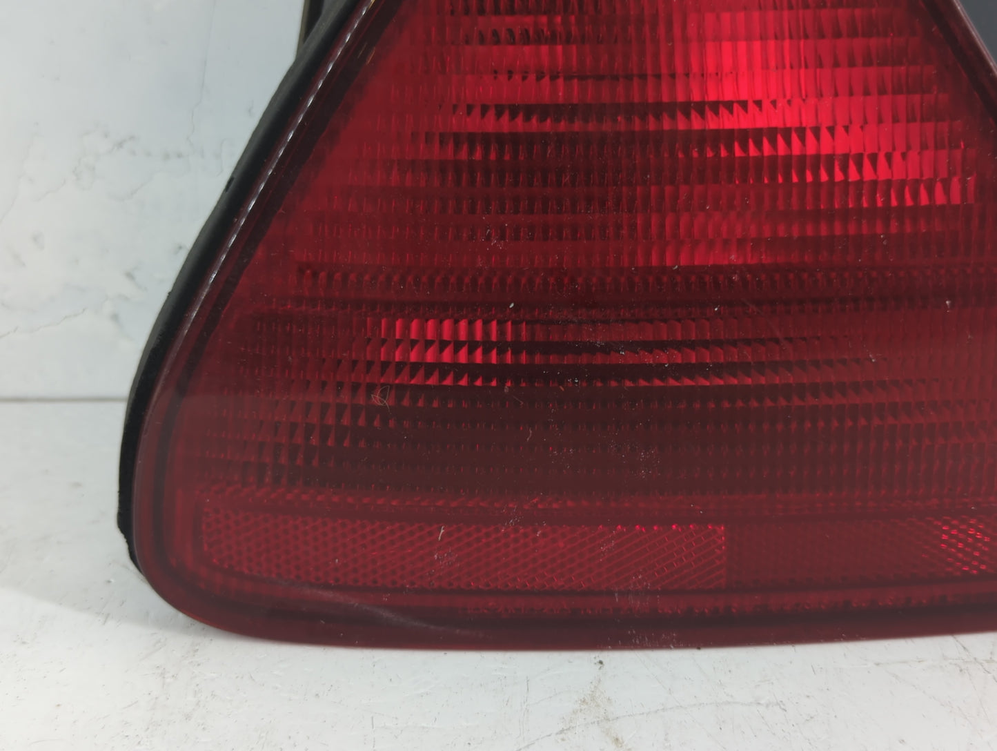 1998-2002 Honda Accord Tail Light Assembly Driver Left OEM P/N:2VA 938 864 Fits Fits 1998 1999 2000 2001 2002 OEM Used Auto 