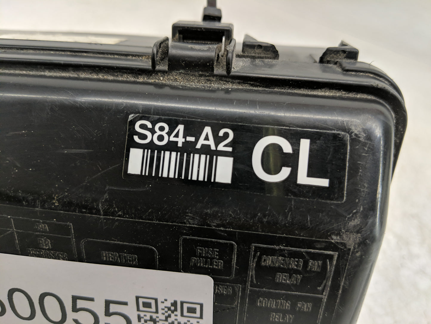1998 Honda Accord Fusebox Fuse Box Panel Relay Module P/N:S84-A2CL Fits OEM Used Auto Parts - Oemusedautoparts1.com