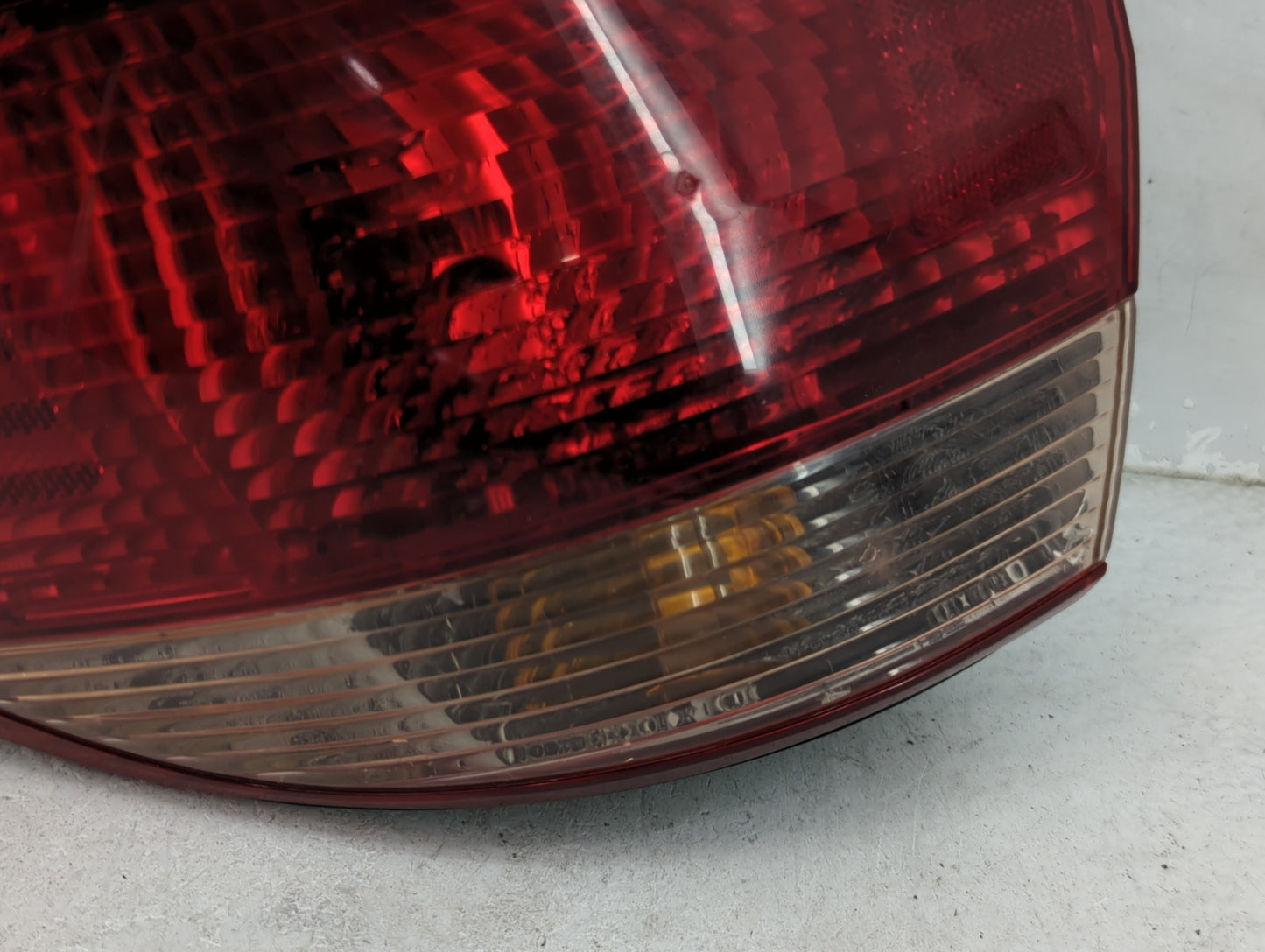 1998-2000 Honda Accord Tail Light Assembly Passenger Right OEM Fits Fits 1998 1999 2000 OEM Used Auto Parts - Oemusedautopar