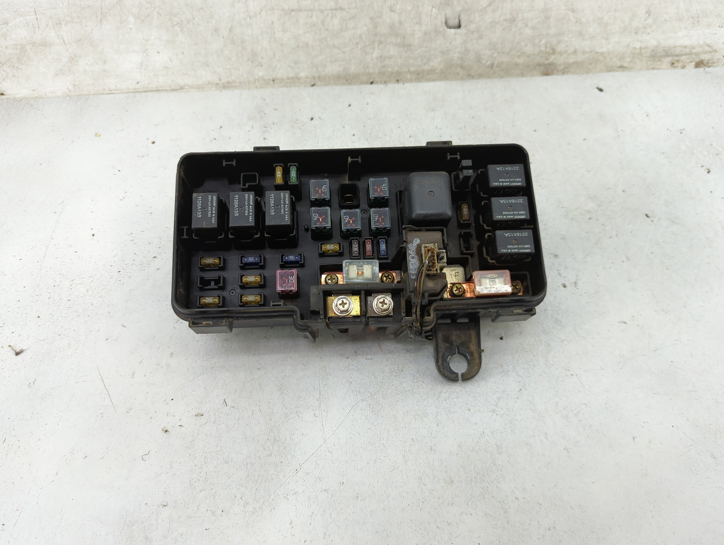 1998 Honda Accord Fusebox Fuse Box Panel Relay Module P/N:S84-A2 646.HO1J98 Fits OEM Used Auto Parts - Oemusedautoparts1.com