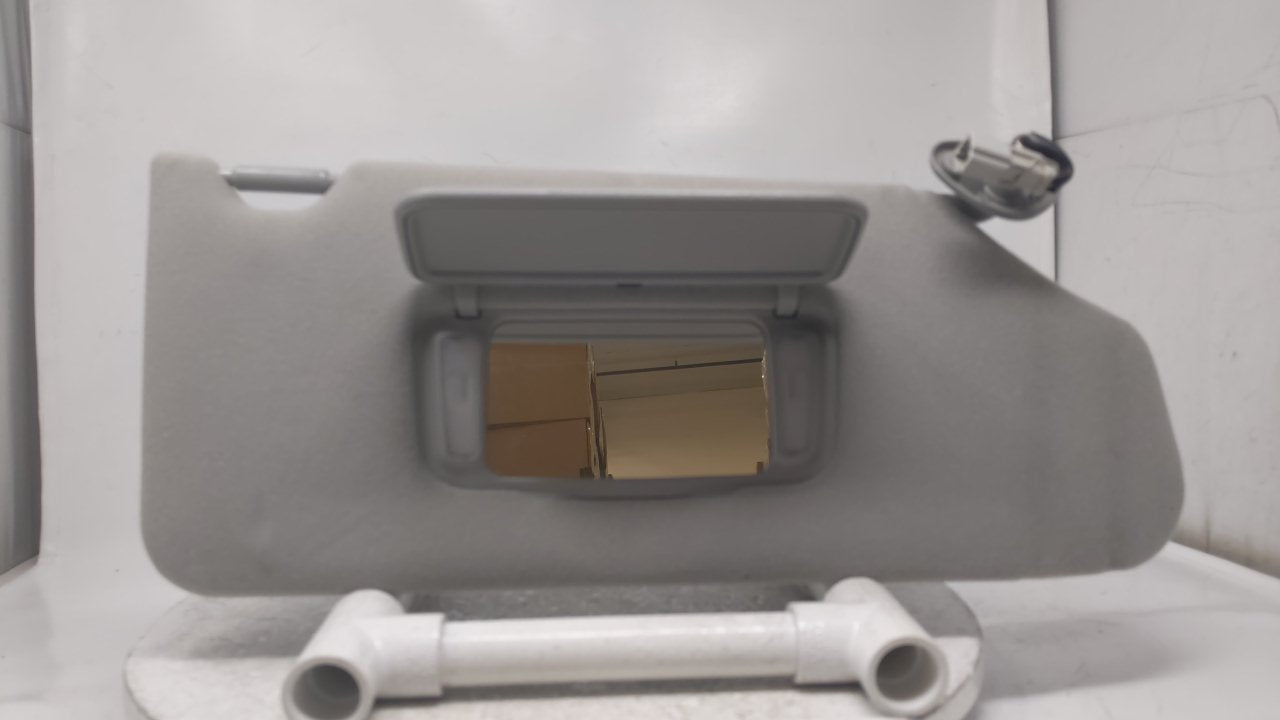 1998-2002 Honda Accord Sun Visor Shade Replacement Passenger Right Mirror Fits Fits 1998 1999 2000 2001 2002 OEM Used Auto P