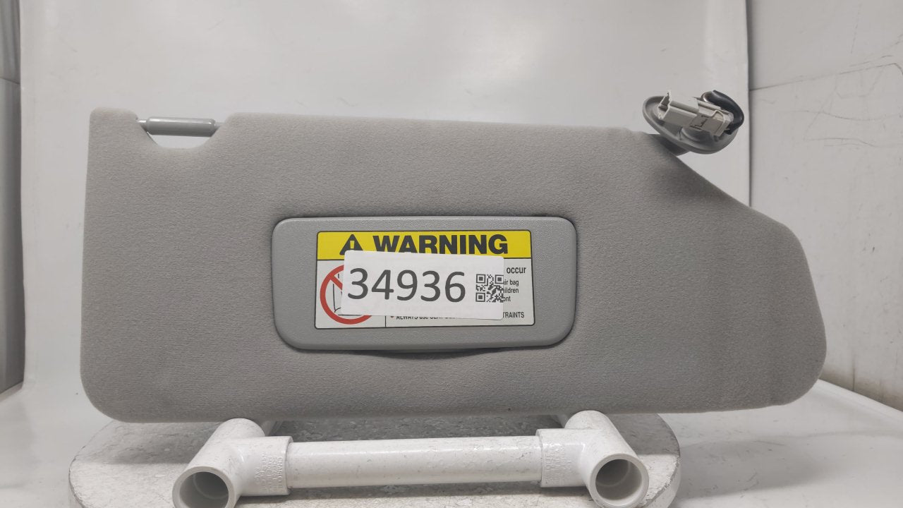 1998-2002 Honda Accord Sun Visor Shade Replacement Passenger Right Mirror Fits Fits 1998 1999 2000 2001 2002 OEM Used Auto P