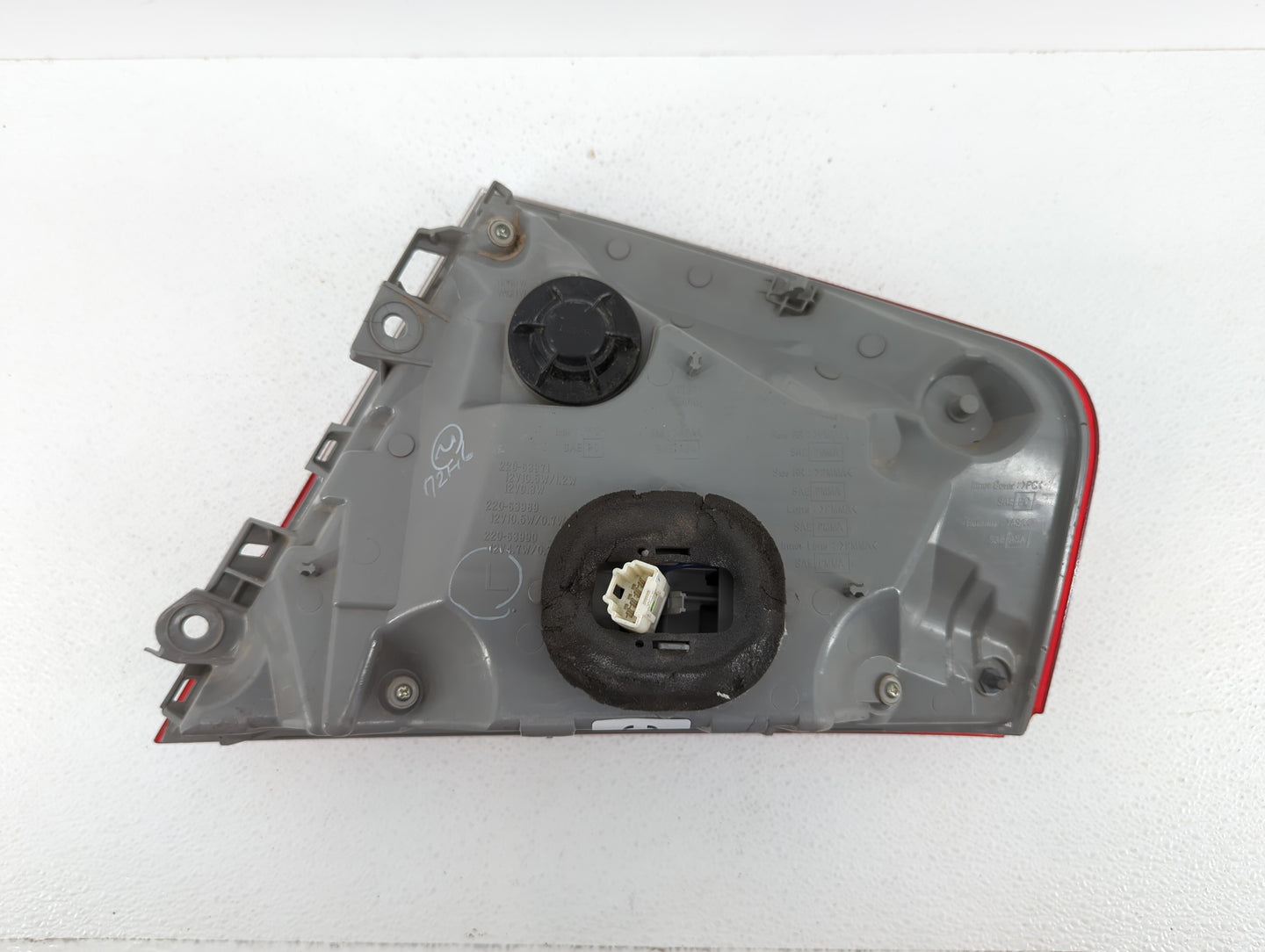 1998-2002 Honda Accord Tail Light Assembly Driver Left OEM P/N:220-63989 Fits Fits 1998 1999 2000 2001 2002 OEM Used Auto Pa