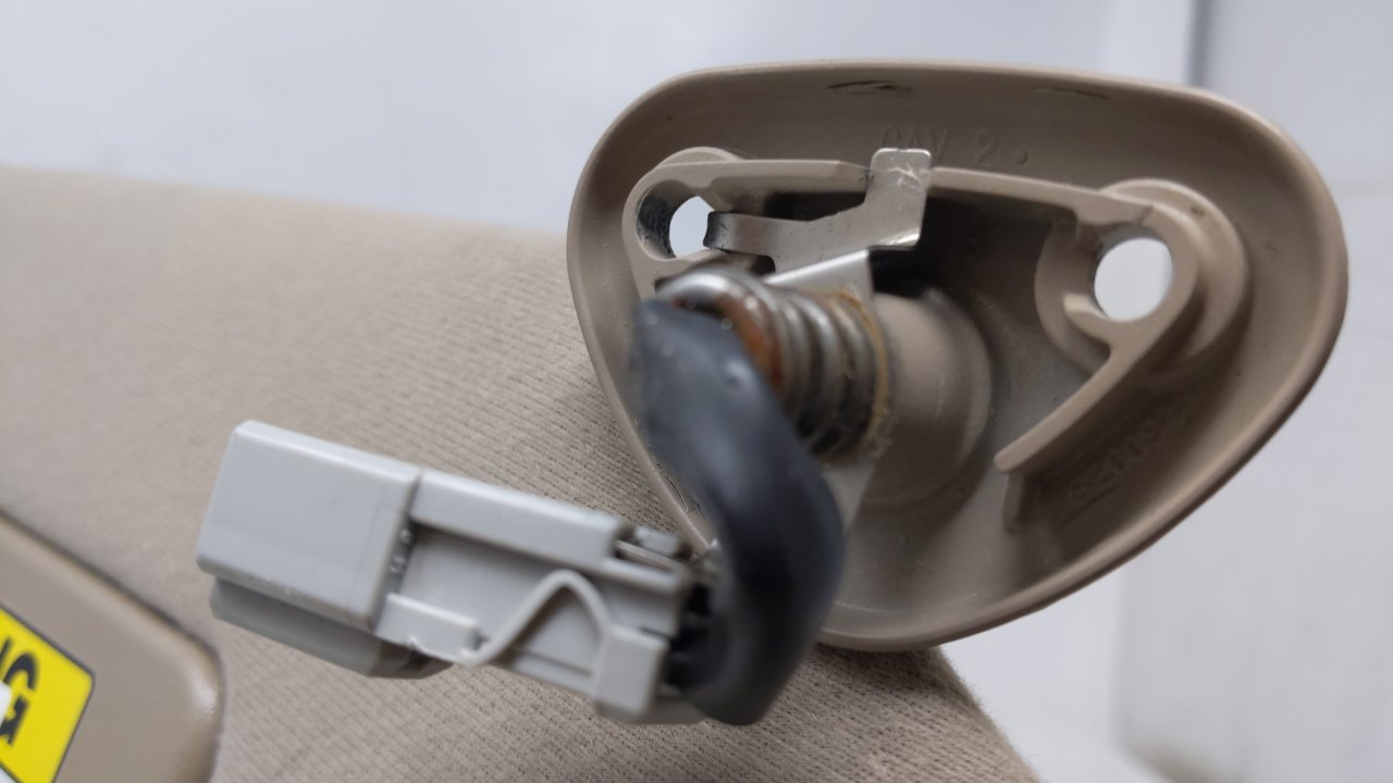 1998 Honda Accord Sun Visor Shade Replacement Passenger Right Mirror Fits OEM Used Auto Parts - Oemusedautoparts1.com