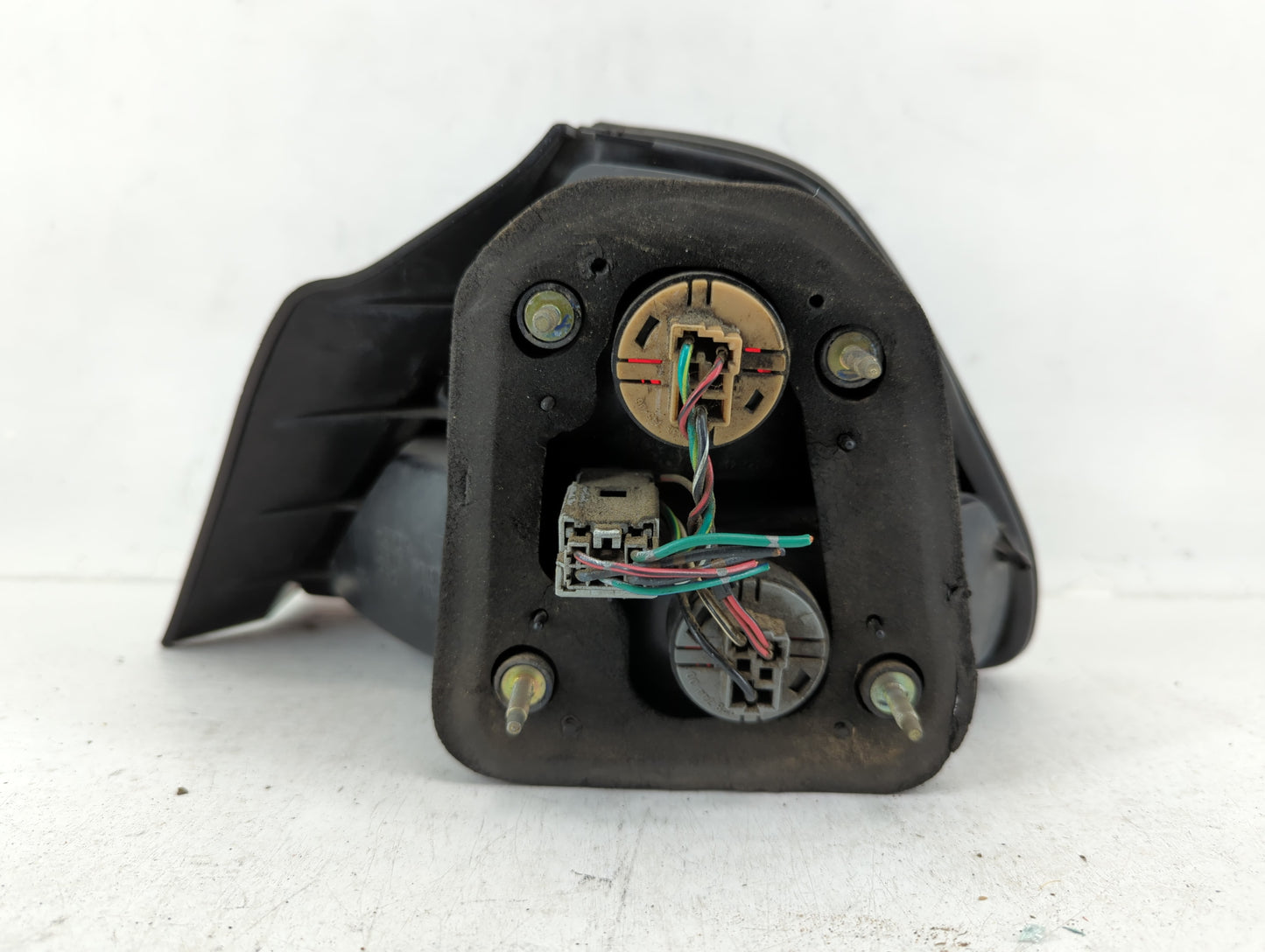 1998-2000 Honda Accord Tail Light Assembly Passenger Right OEM P/N:2VA 938 864 Fits Fits 1998 1999 2000 OEM Used Auto Parts 