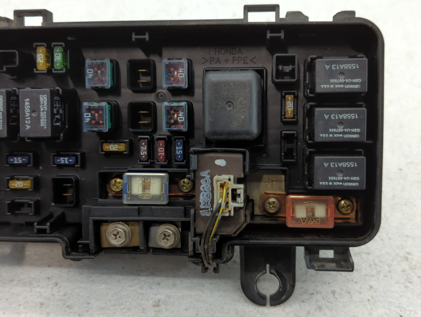 1998-1999 Honda Accord Chassis Control Module Ccm Bcm Body Control S84-a1 - Oemusedautoparts1.com