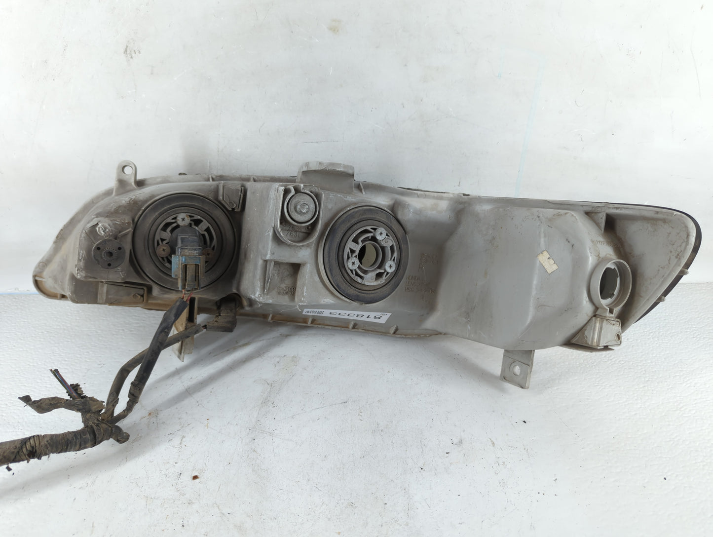 1998-2002 Honda Accord Tail Light Assembly Driver Left OEM P/N:033-7631 Fits Fits 1998 1999 2000 2001 2002 OEM Used Auto Par