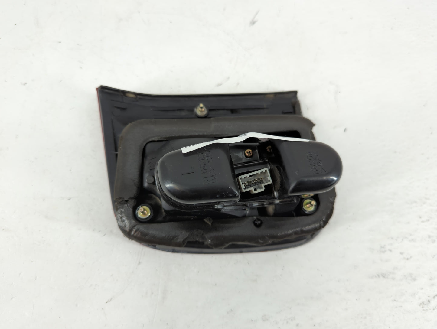 1996-1998 Honda Civic Tail Light Assembly Passenger Right OEM Fits Fits 1996 1997 1998 OEM Used Auto Parts - Oemusedautopart
