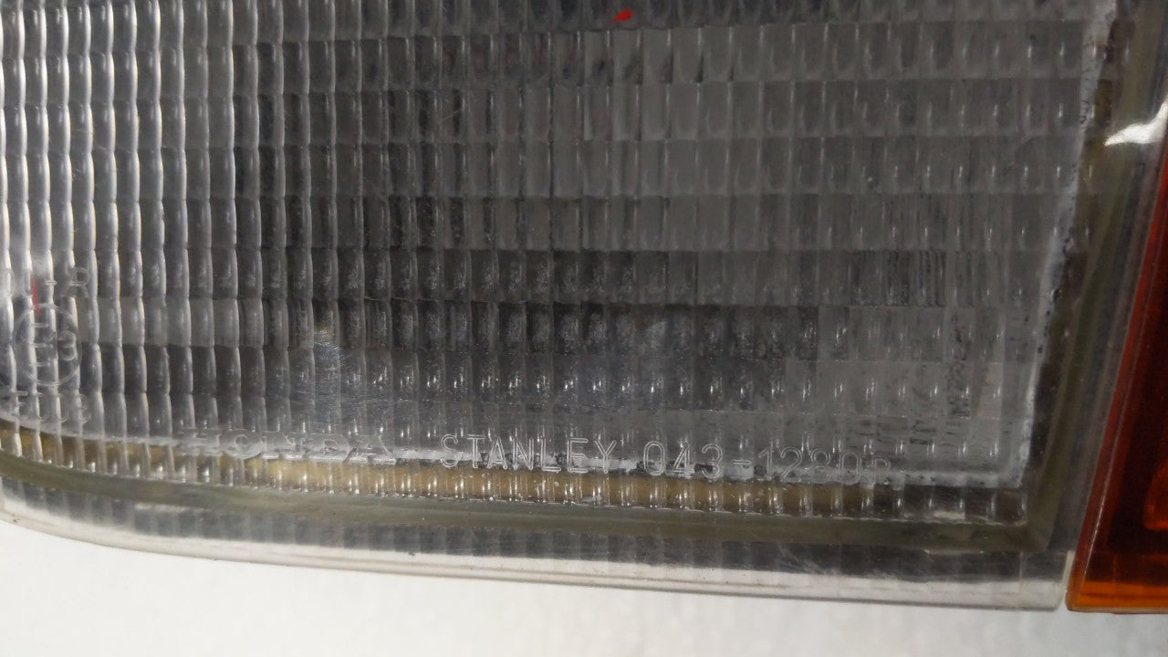 1996-1998 Honda Civic Tail Light Assembly Passenger Right OEM Fits Fits 1996 1997 1998 OEM Used Auto Parts - Oemusedautopart