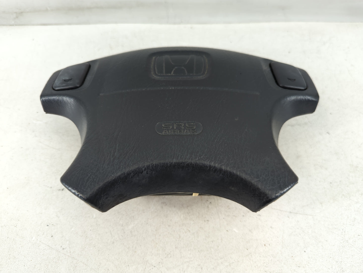 1996-2000 Honda Civic Air Bag Driver Left Steering Wheel Mounted P/N:77800-S01-A700-M1 Fits Fits 1996 1997 1998 1999 2000 OE