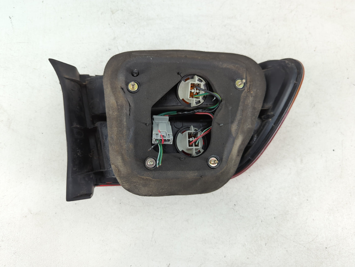 1996-1998 Honda Civic Tail Light Assembly Passenger Right OEM P/N:043-1277 Fits Fits 1996 1997 1998 OEM Used Auto Parts - Oe