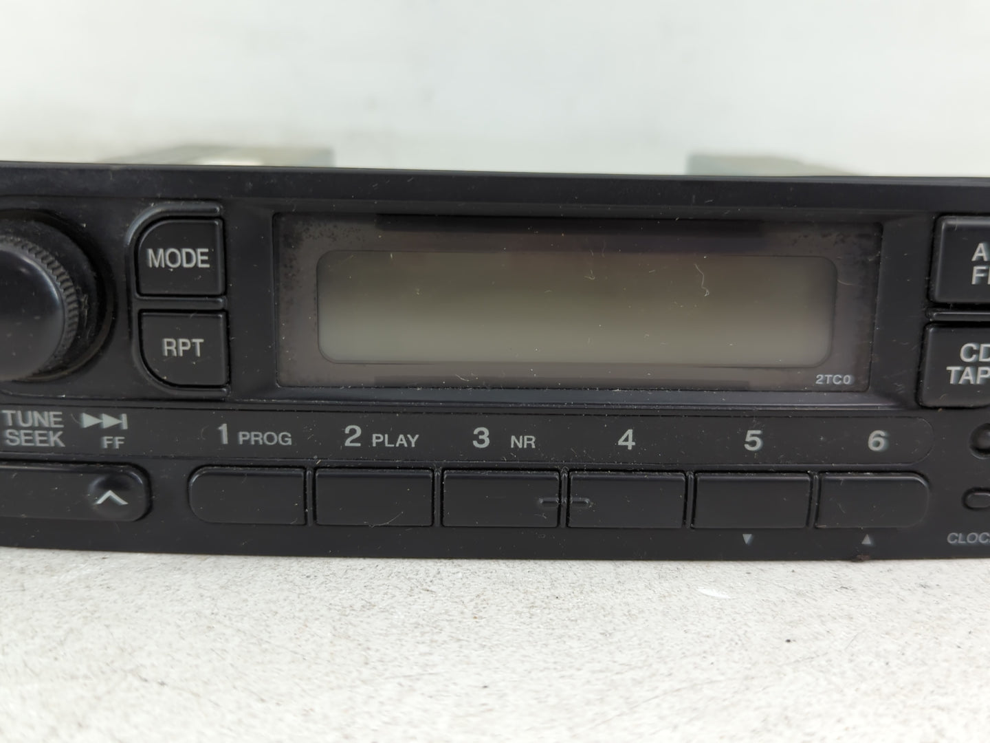 1996-1998 Honda Civic Radio AM FM Cd Player Receiver Replacement P/N:39110-S01-A010-M1 Fits Fits 1994 1995 1996 1997 1998 OE