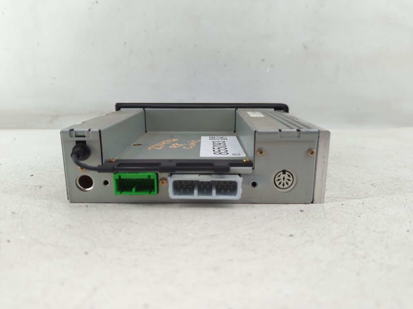 1996-1998 Honda Civic Radio AM FM Cd Player Receiver Replacement P/N:39110-S01-A010-M1 Fits Fits 1994 1995 1996 1997 1998 OE