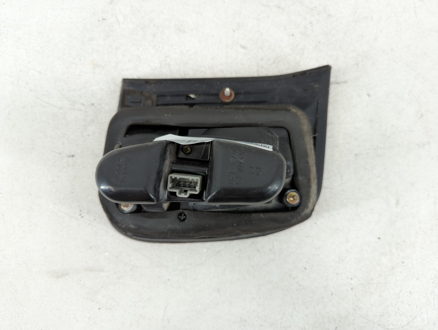 1996-1998 Honda Civic Tail Light Assembly Passenger Right OEM P/N:7443 Fits Fits 1996 1997 1998 OEM Used Auto Parts - Oemuse