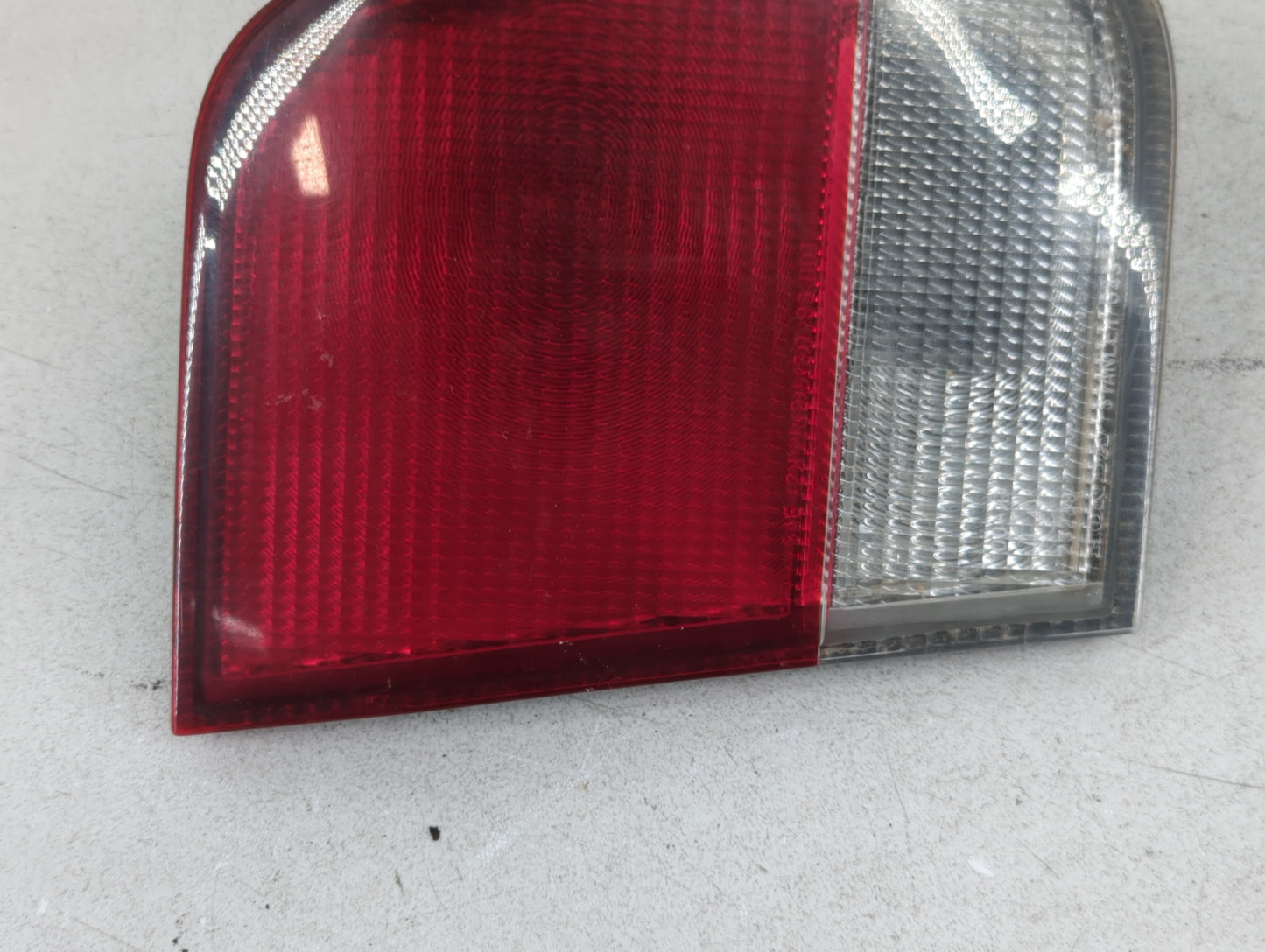 1996-1998 Honda Civic Tail Light Assembly Driver Left OEM P/N:043-1291 Fits Fits 1996 1997 1998 OEM Used Auto Parts - Oemuse