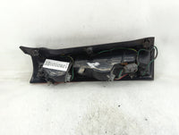 1997-2001 Honda Cr-V Tail Light Assembly Passenger Right OEM P/N:043-02200 Fits Fits 1997 1998 1999 2000 2001 OEM Used Auto 