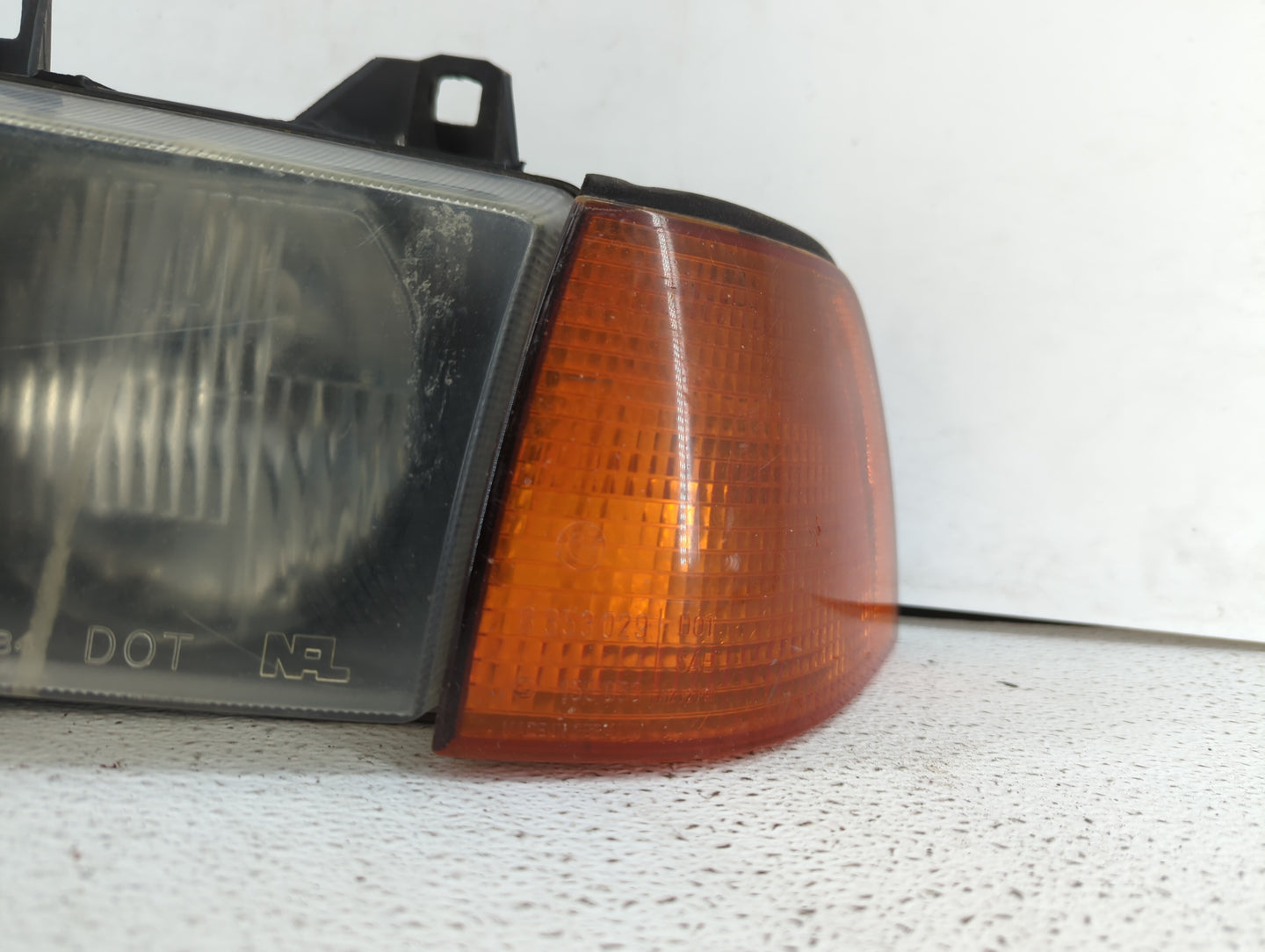 1997-2001 Honda Cr-v Passenger Right Oem Head Light Headlight Lamp - Oemusedautoparts1.com