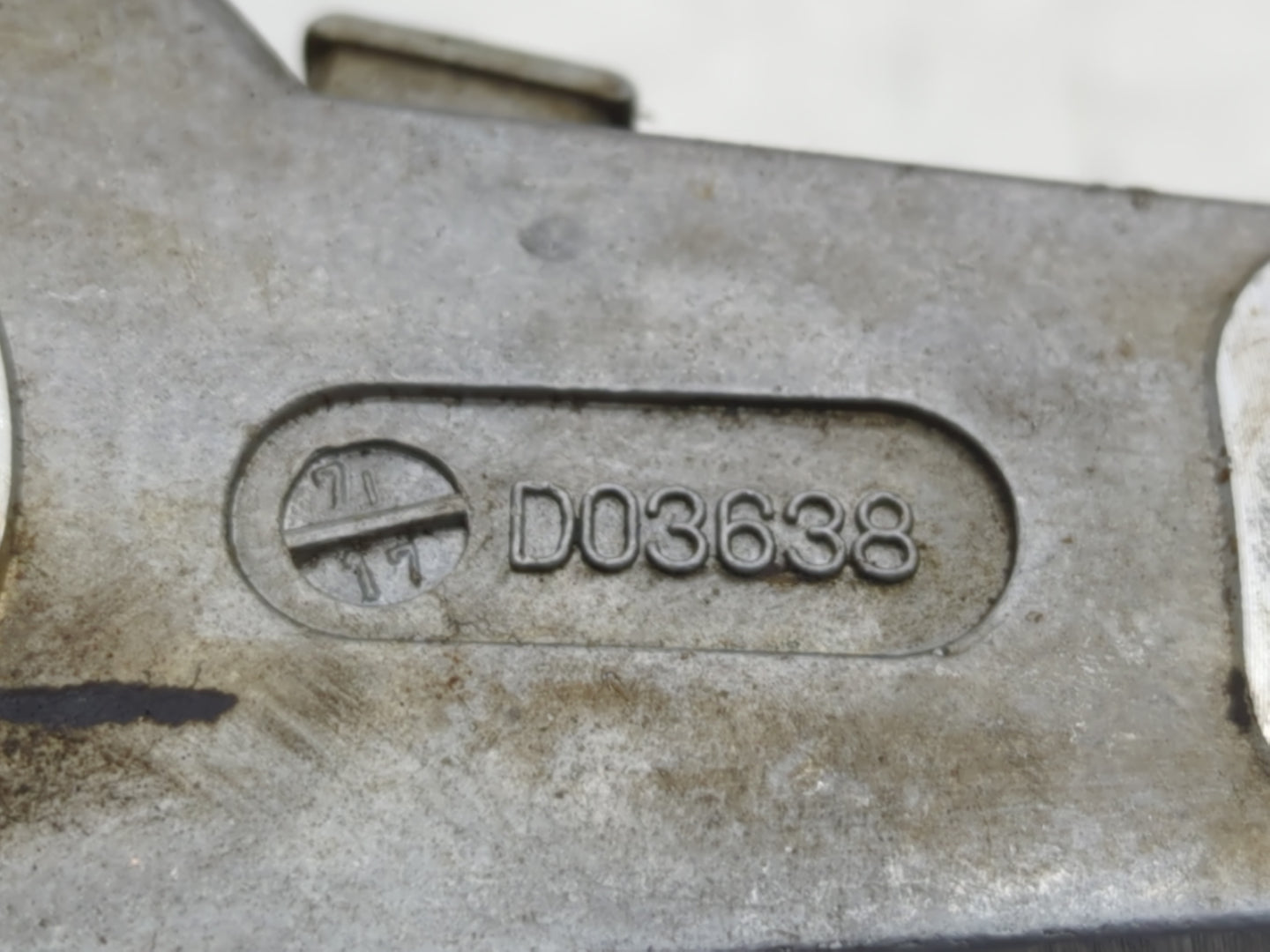 1997-2001 Honda Prelude Engine Ignition Distributor OEM P/N:D03638 Fits Fits 1997 1998 1999 2000 2001 OEM Used Auto Parts - 