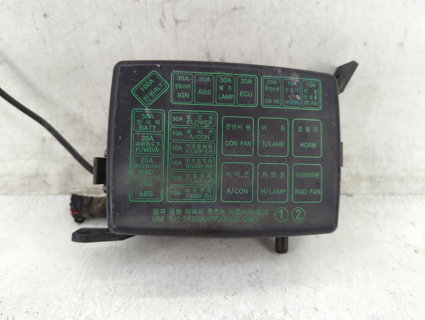 1998 Hyundai Accent Fusebox Fuse Box Panel Relay Module P/N:91212-22002 Fits OEM Used Auto Parts - Oemusedautoparts1.com