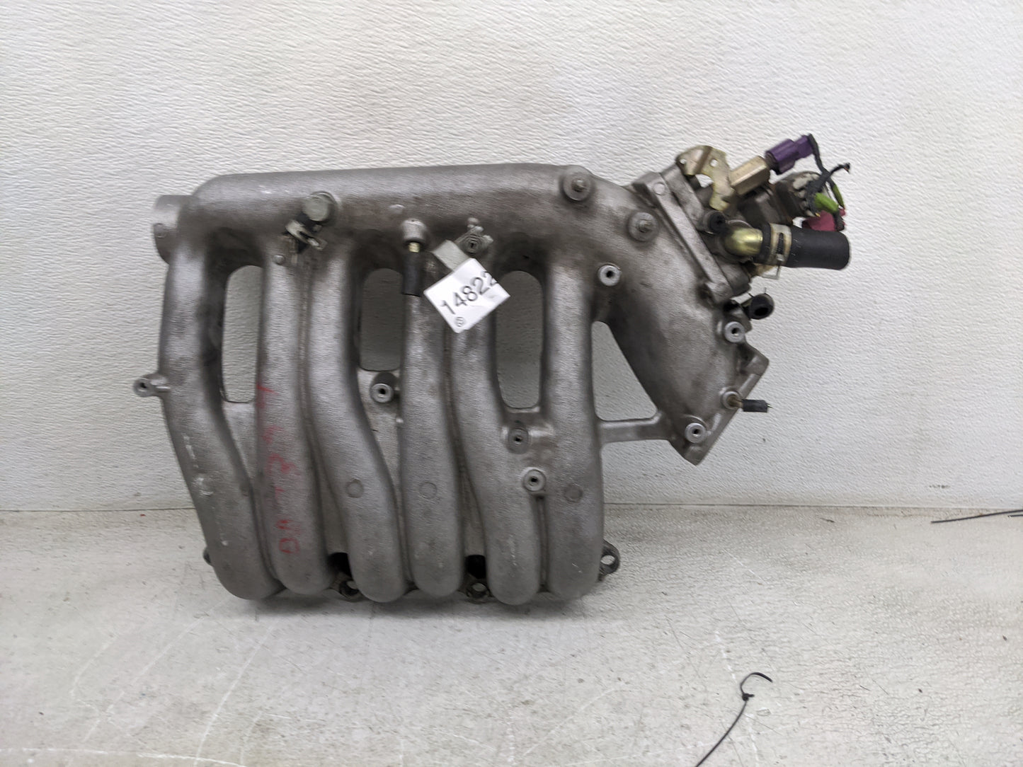 1998 Infiniti I30 Air Intake Manifold Fits OEM Used Auto Parts - Oemusedautoparts1.com