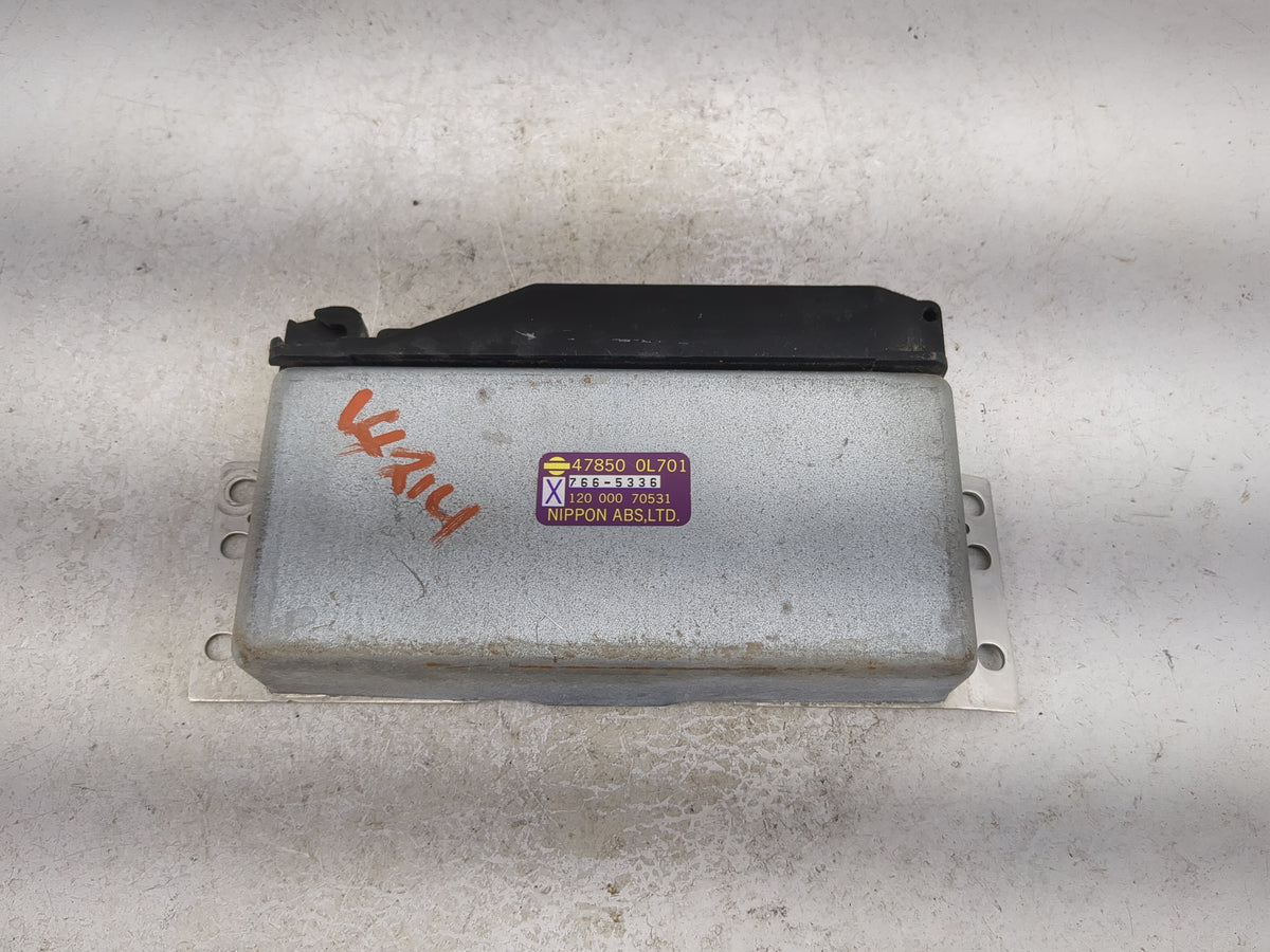 1998-1999 Infiniti I30 Electric Brake Control Module - Oemusedautoparts1.com