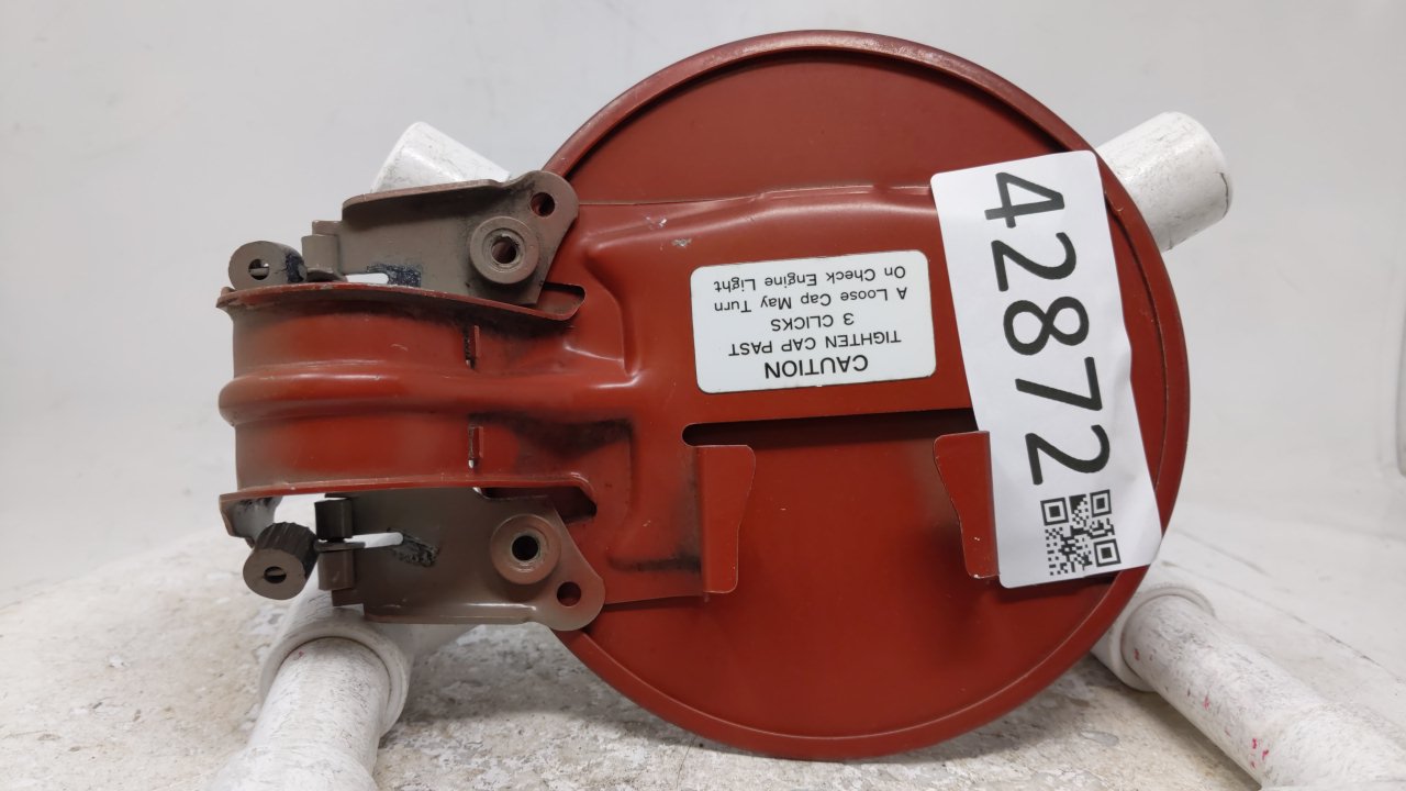 1998 Isuzu Rodeo Fuel Tank Door Lid Gas Tank Red - Oemusedautoparts1.com