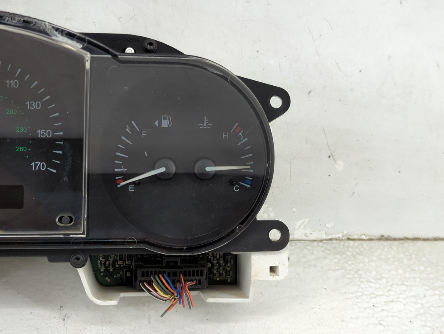 1998 Jaguar Xj8 Instrument Cluster Speedometer Gauges P/N:R0M034E Miles: Fits OEM Used Auto Parts - Oemusedautoparts1.com
