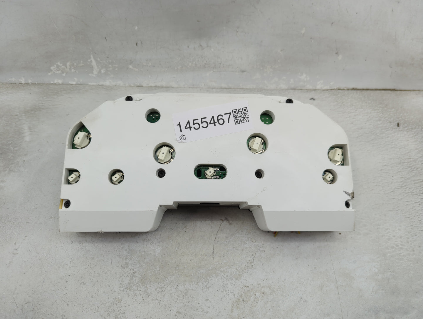 1998 Jaguar Xj8 Instrument Cluster Speedometer Gauges P/N:R0M034E Miles: Fits OEM Used Auto Parts - Oemusedautoparts1.com