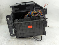 1998 Jaguar Xj8 Fusebox Fuse Box Panel Relay Module P/N:LNC2870AB Fits OEM Used Auto Parts - Oemusedautoparts1.com