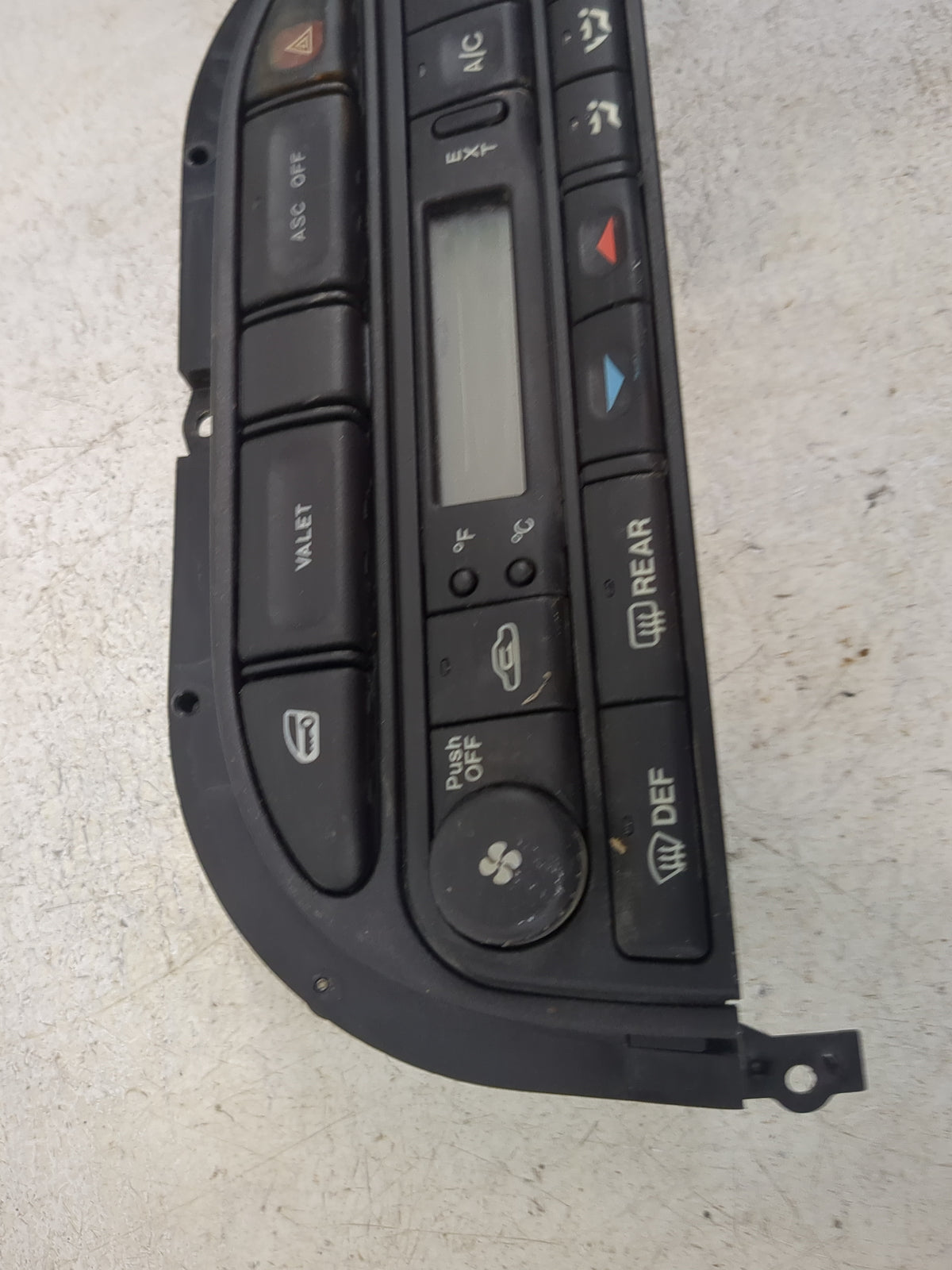 1998-2003 Jaguar Xj8 Climate Control Module Temperature AC/Heater Replacement P/N:LJA7690BB 146430-6141 Fits OEM Used Auto P
