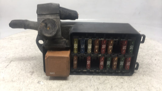 1998 Jaguar Xj8 Fusebox Fuse Box Panel Relay Module P/N:LNC2800AC Fits OEM Used Auto Parts - Oemusedautoparts1.com
