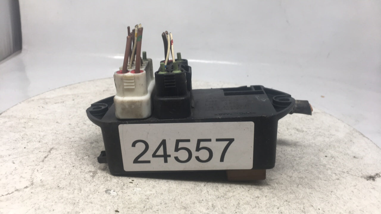 1998 Jaguar Xj8 Fusebox Fuse Box Panel Relay Module P/N:LNC2800AC Fits OEM Used Auto Parts - Oemusedautoparts1.com