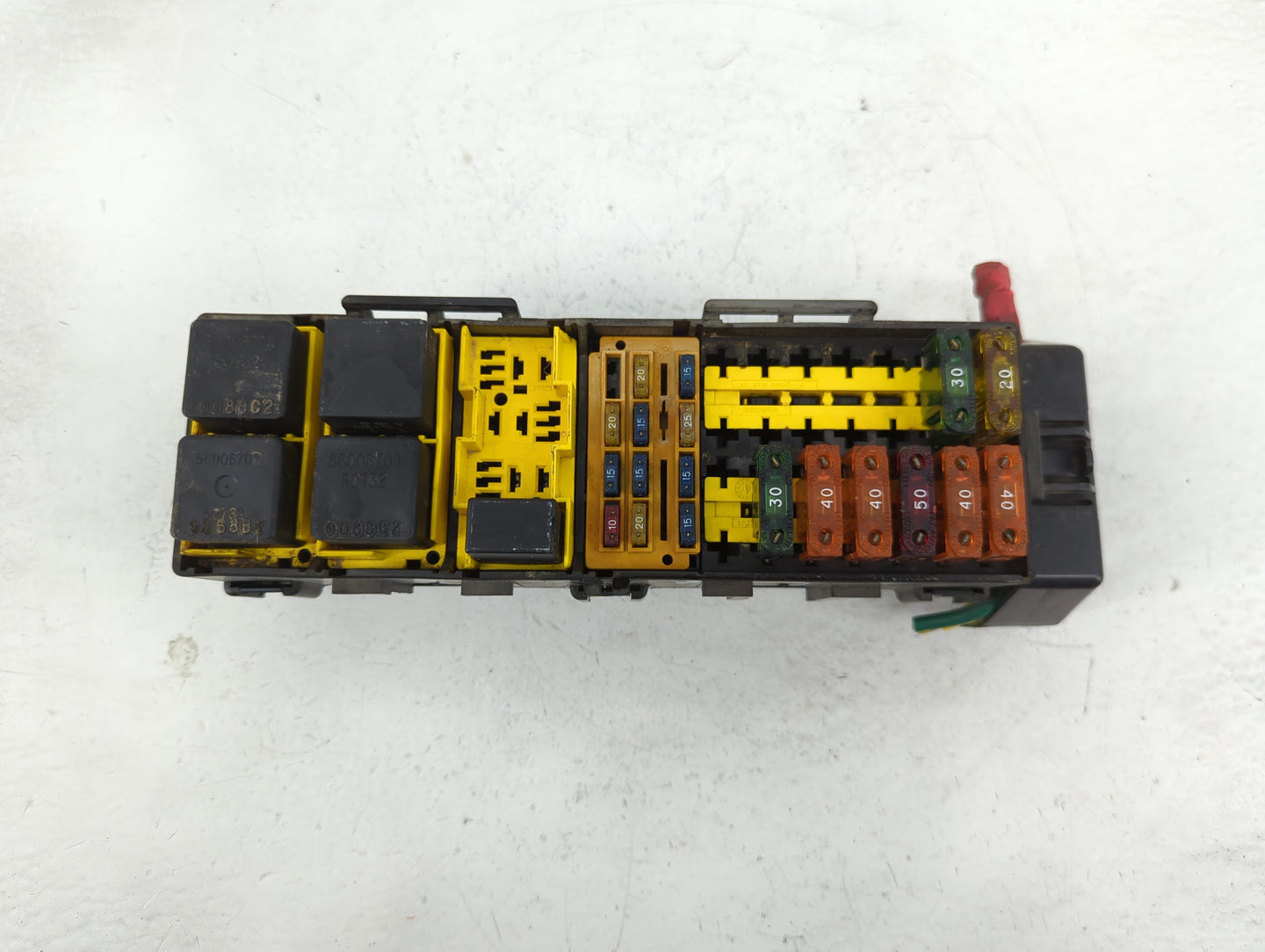 1998 Jeep Cherokee Fusebox Fuse Box Panel Relay Module P/N:P56009743AB Fits OEM Used Auto Parts - Oemusedautoparts1.com