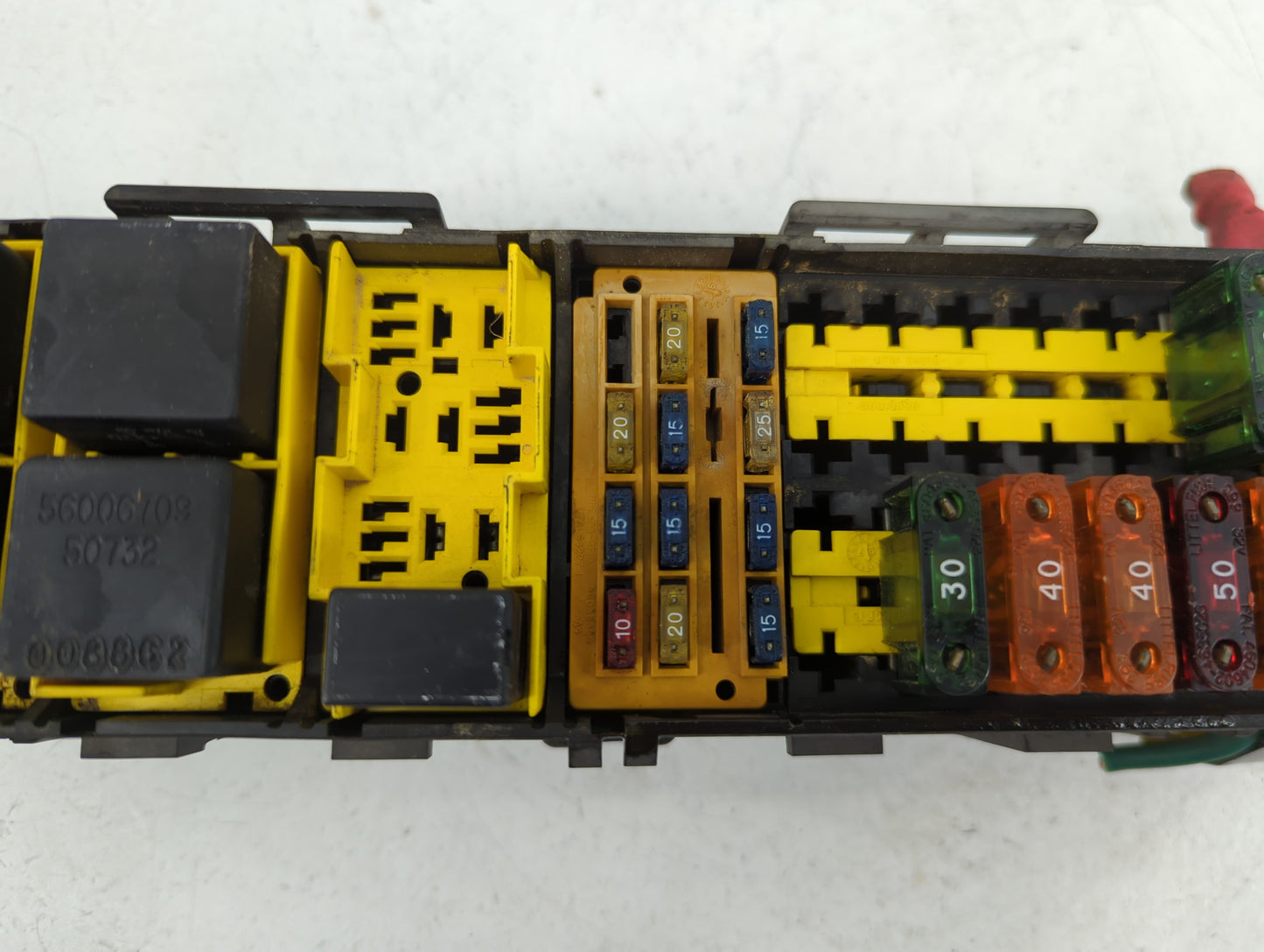 1998 Jeep Cherokee Fusebox Fuse Box Panel Relay Module P/N:P56009743AB Fits OEM Used Auto Parts - Oemusedautoparts1.com