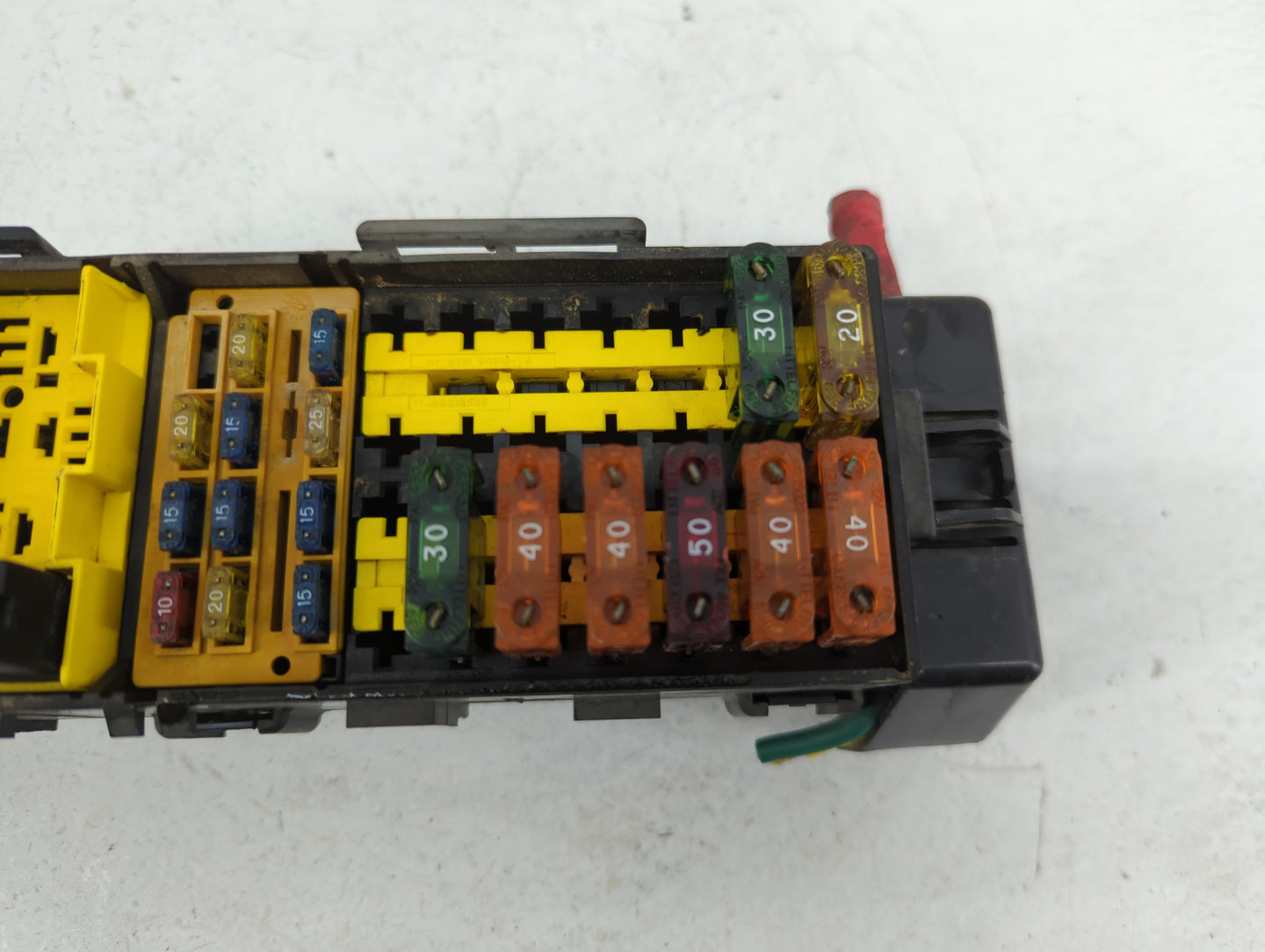 1998 Jeep Cherokee Fusebox Fuse Box Panel Relay Module P/N:P56009743AB Fits OEM Used Auto Parts - Oemusedautoparts1.com