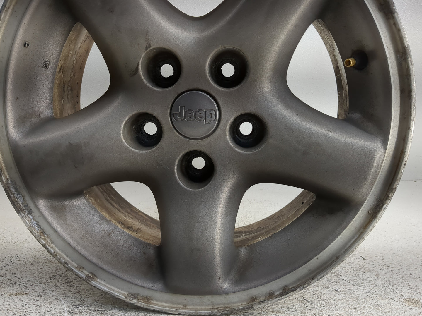 1997-2001 Jeep Cherokee Oem Wheel Rim - Oemusedautoparts1.com