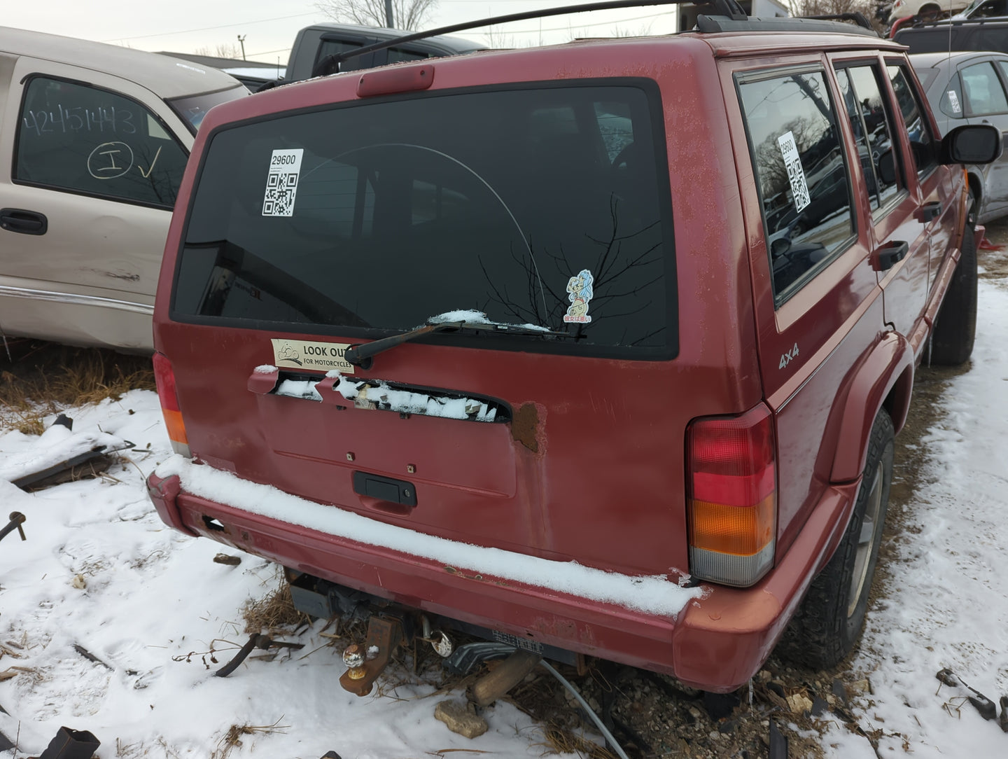 1997-1998 Jeep Cherokee Trunk/decklid/hatch/tailgate Oem - Oemusedautoparts1.com
